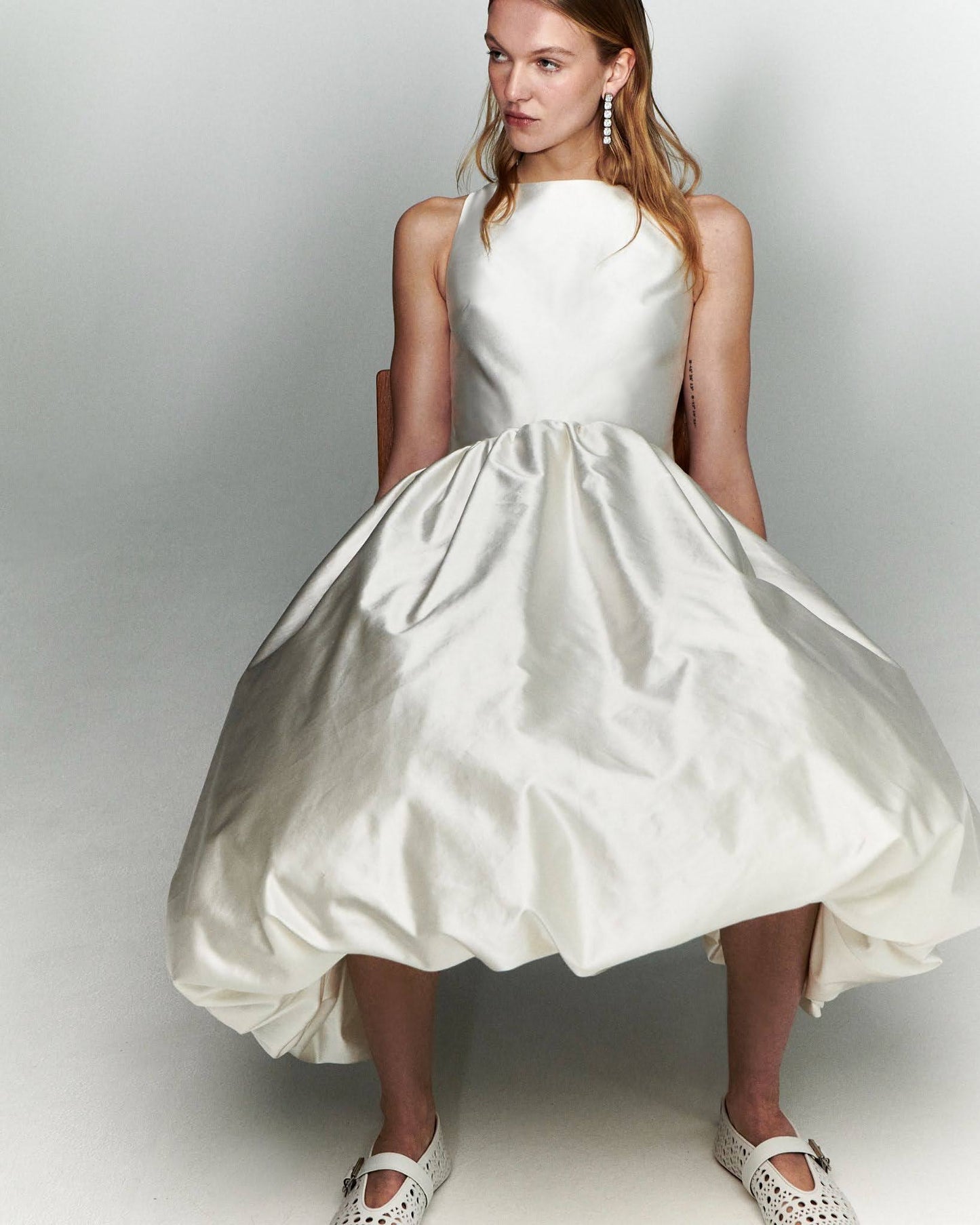 STYLE 115 // DUCHESSE SATIN BUBBLE HEM IN IVORY