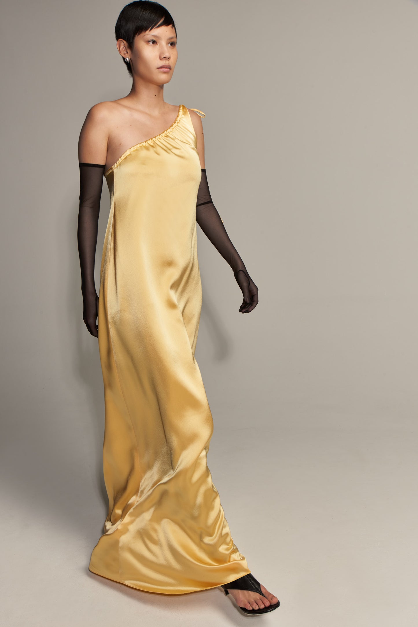 CORNELIA JAMES // ARABELLA TULLE OPERA GLOVE IN BLACK