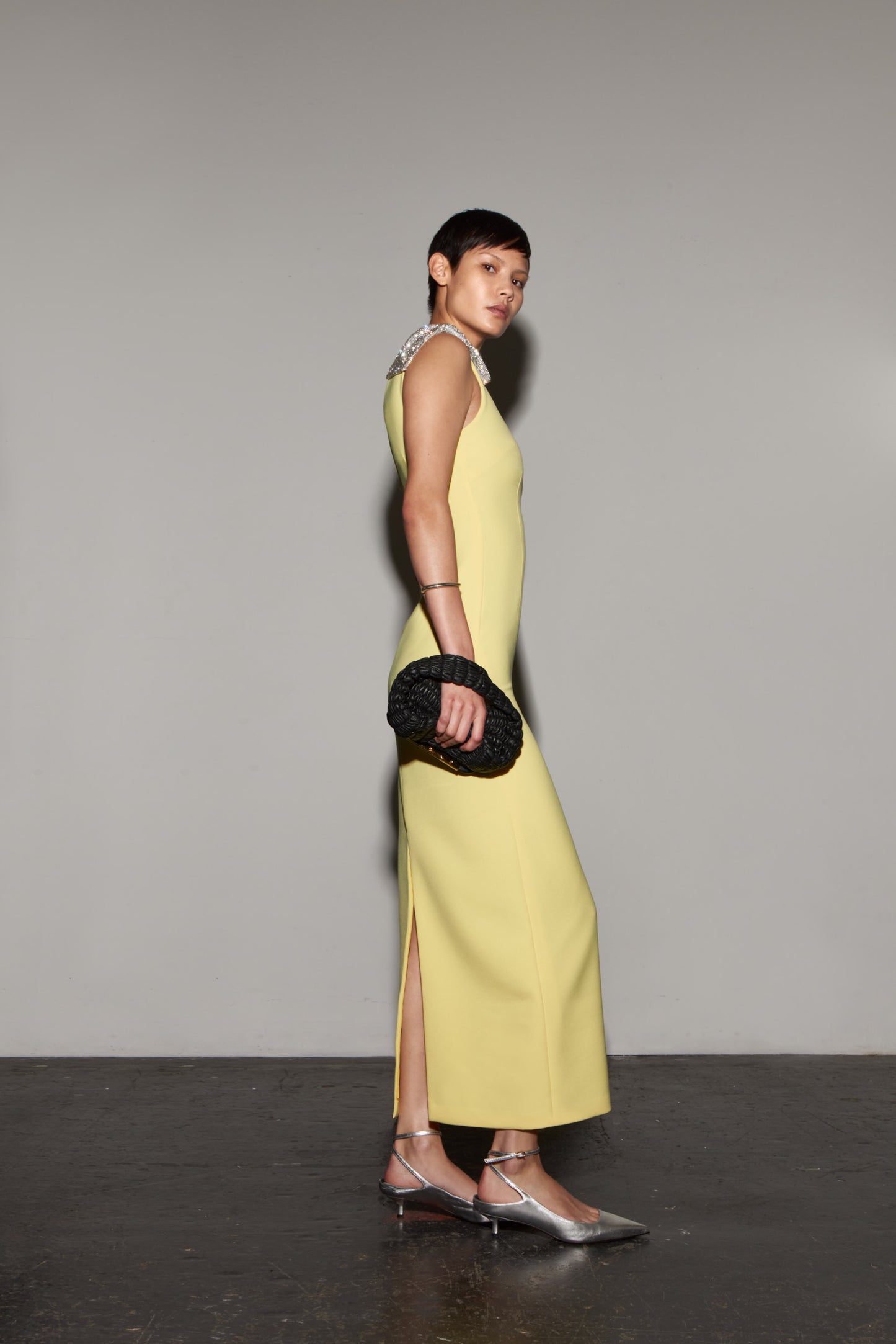THE TAKE A BOW DRESS IN LEMON