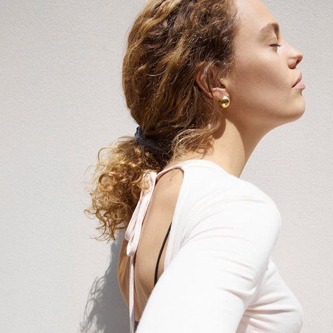 gold earrings