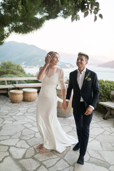 LOUISE + FREDDIE // a sunshine wedding for a sunshine couple