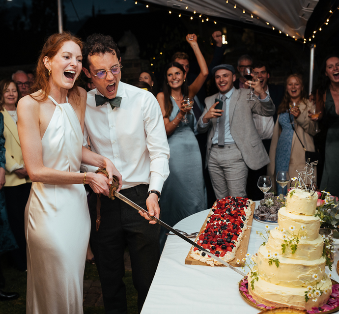 OCTAVIA + STEVE // a gloriously chic riverside wedding