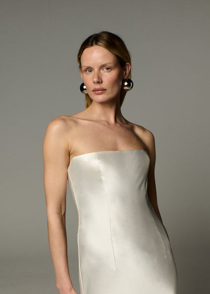 STYLE 138 // STRAPLESS SILK GOWN