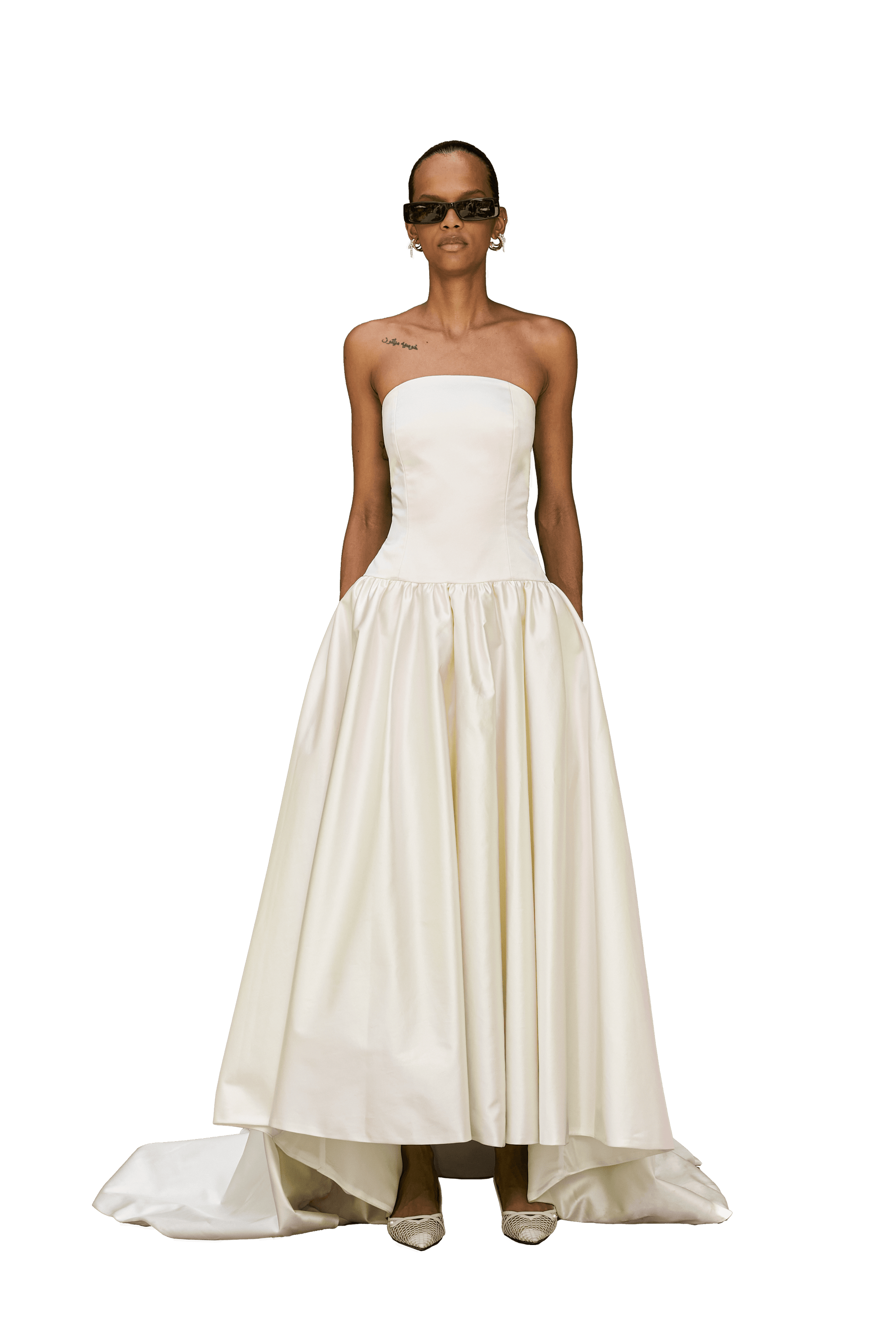 Pretty 1920's style dress made in the 1980's - drop waist silk dress with Nottingham lace detailing. Ivory silk Size UK 12 (US 10, EU 32)