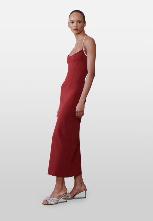 THE CURVE BETWEEN THE LINES DRESS IN BURGUNDY