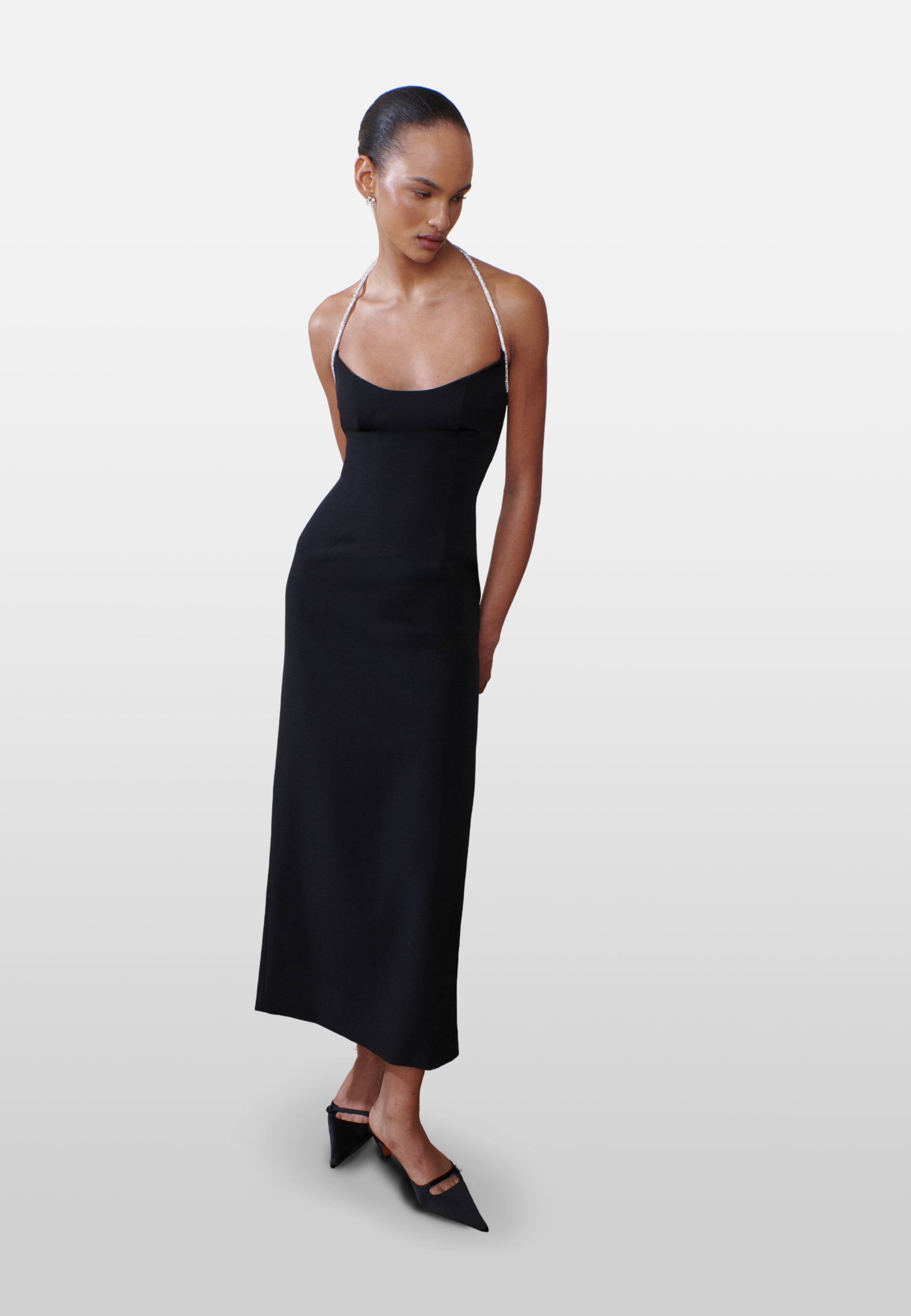 THE CURVE BETWEEN THE LINES DRESS IN BLACK THE OWN STUDIO THE CURVE BETWEEN THE LINES DRESS IN BLACK THE OWN STUDIO