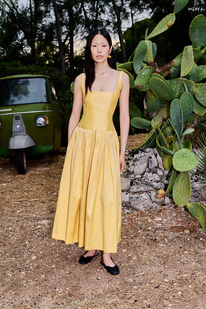 BRING BACK THE GOLDEN SUNSHINE GOWN IN BUTTERCUP YELLOW