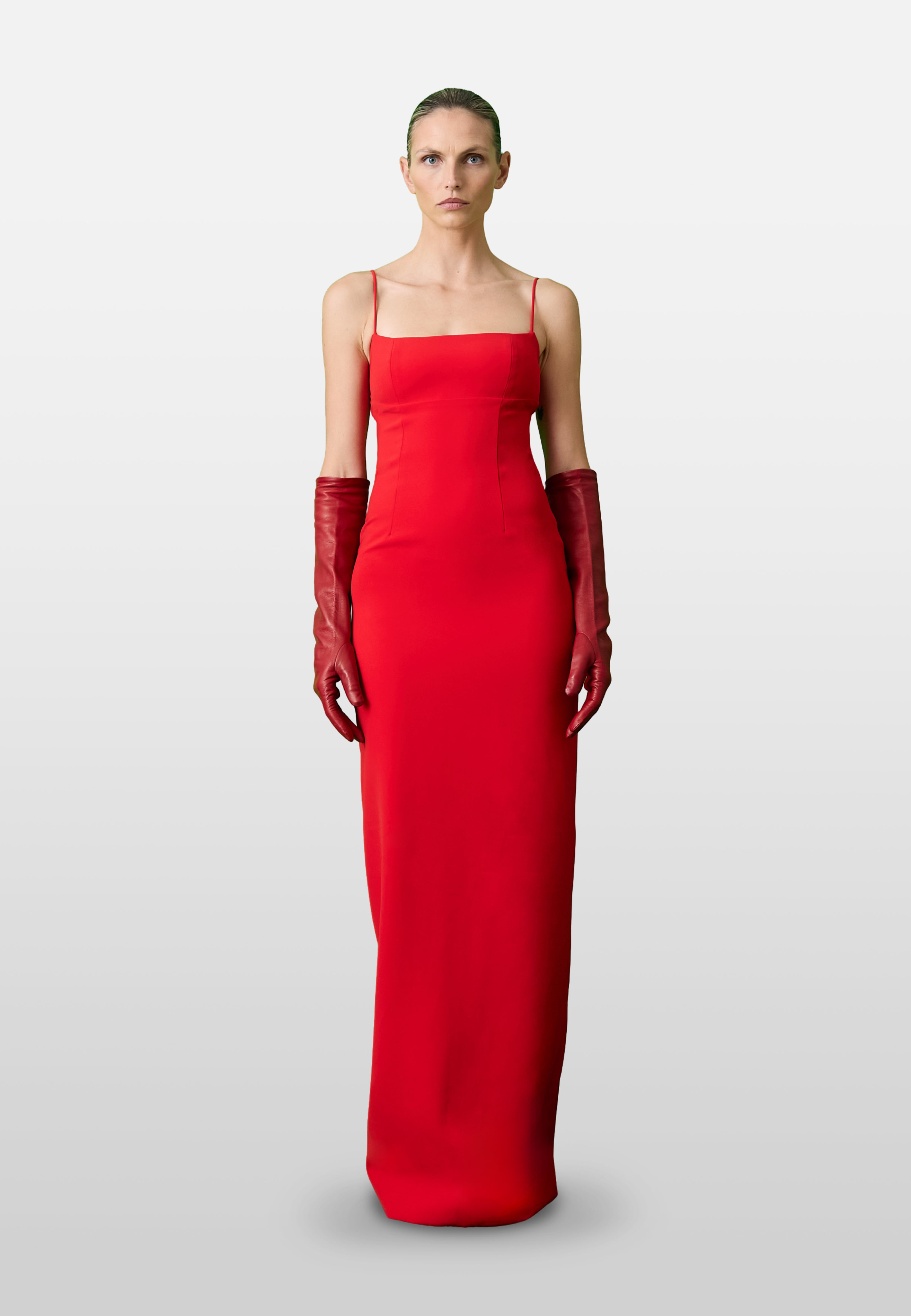 PASS THE ROUGE GOWN – THE OWN STUDIO