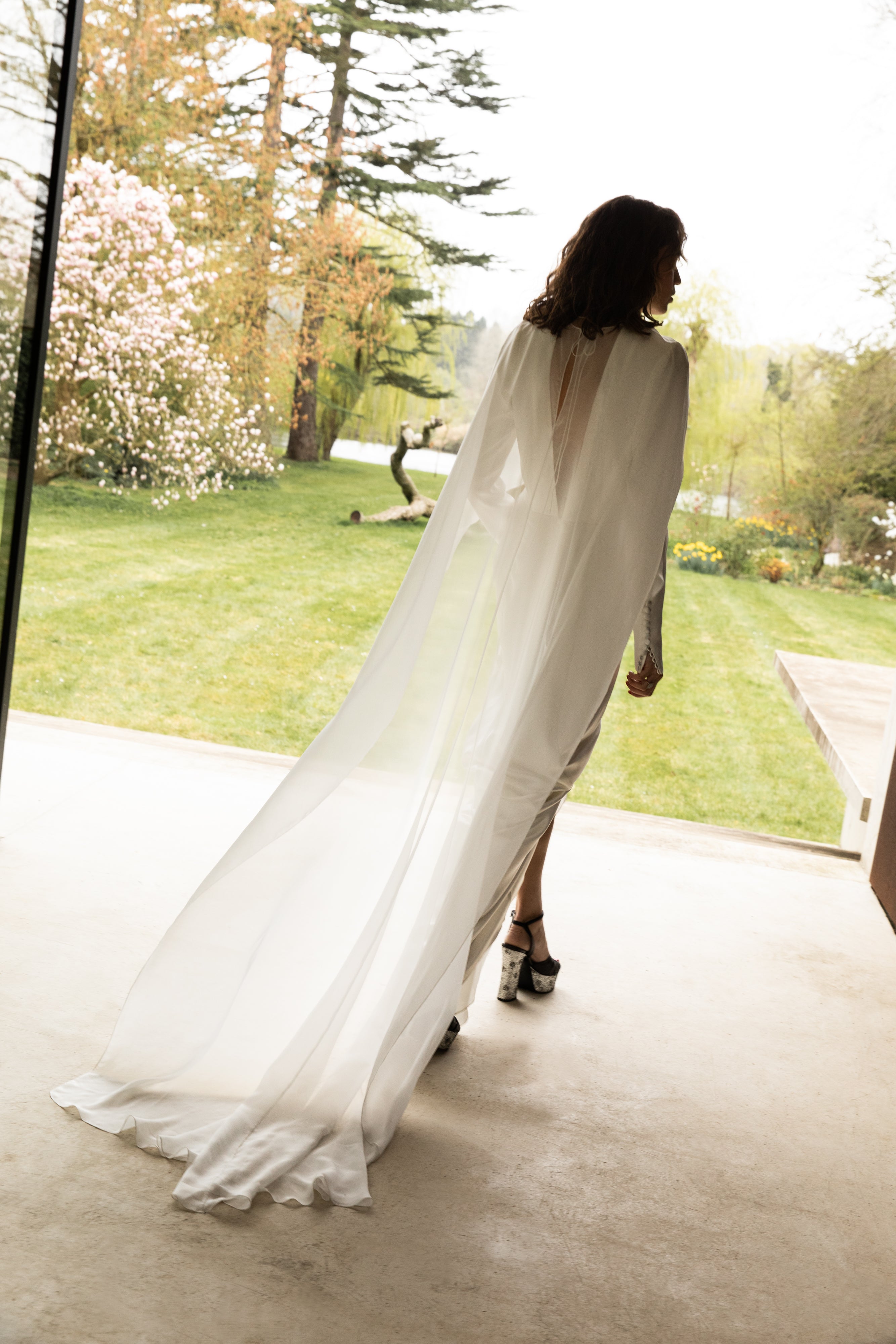 Load image into Gallery viewer, STYLE 037 // SILK CHIFFON CAPE