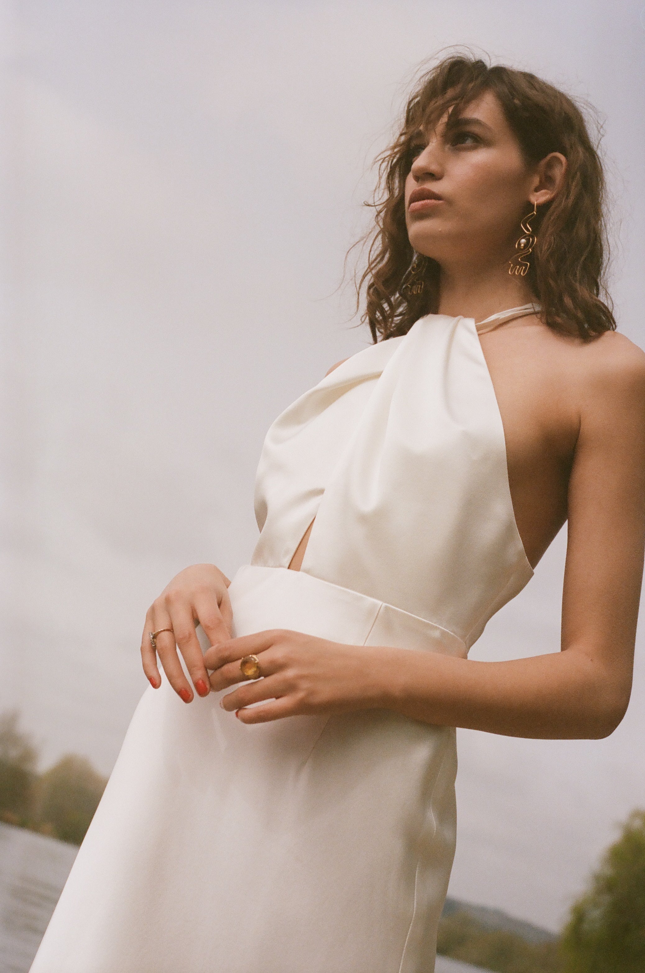 Load image into Gallery viewer, STYLE 034 // SILK PLEATED HALTER