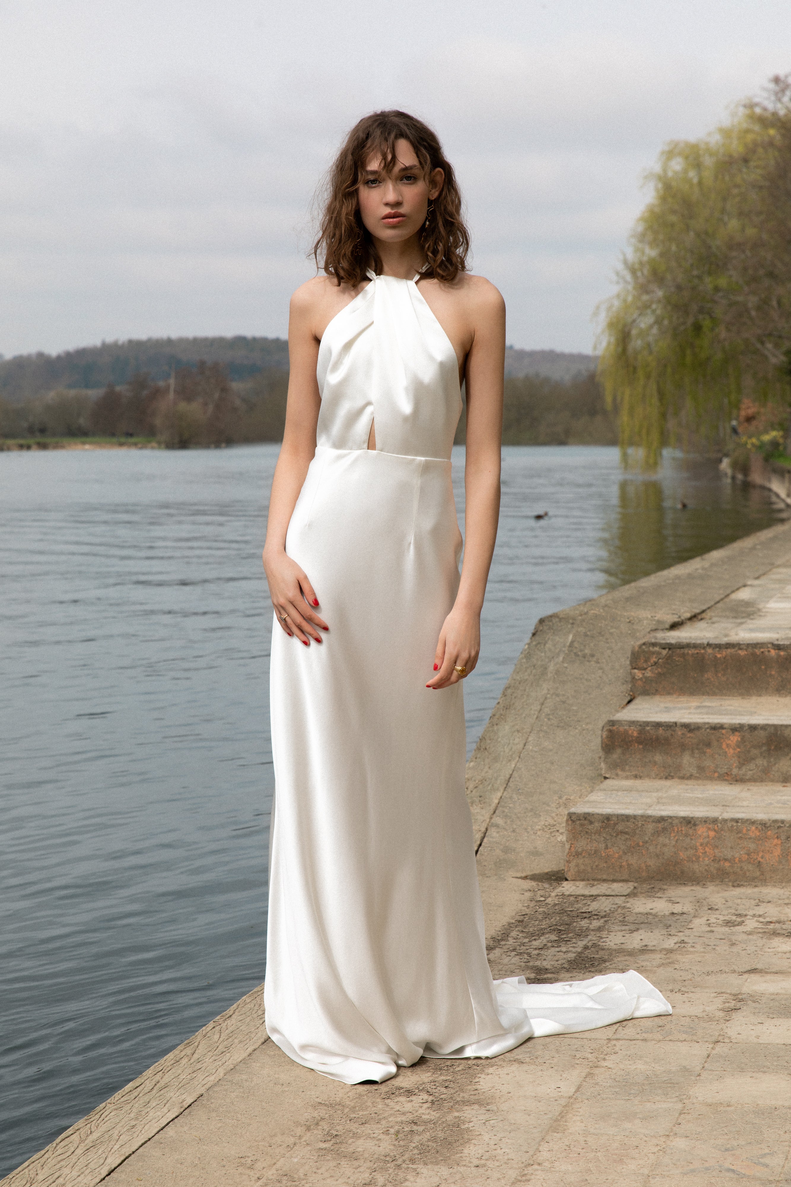 Load image into Gallery viewer, STYLE 034 // SILK PLEATED HALTER