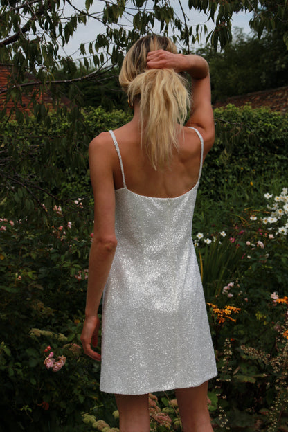 STYLE 024 // DANCING MINI DRESS