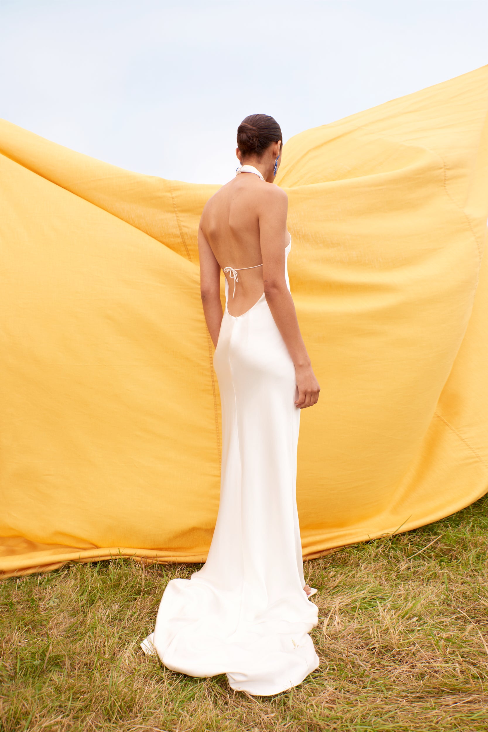 Load image into Gallery viewer, STYLE 028 // BACKLESS HALTER