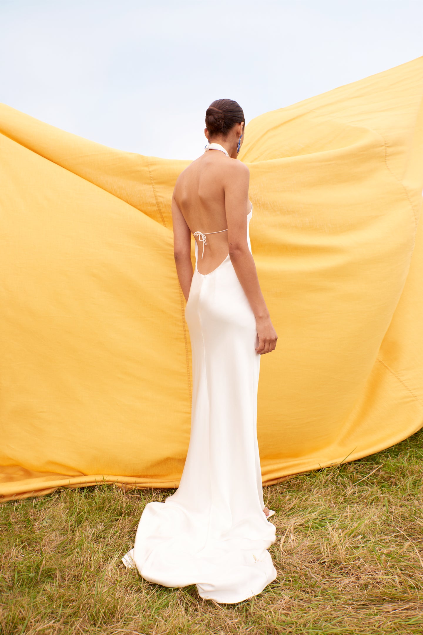 STYLE 028 // BACKLESS HALTER